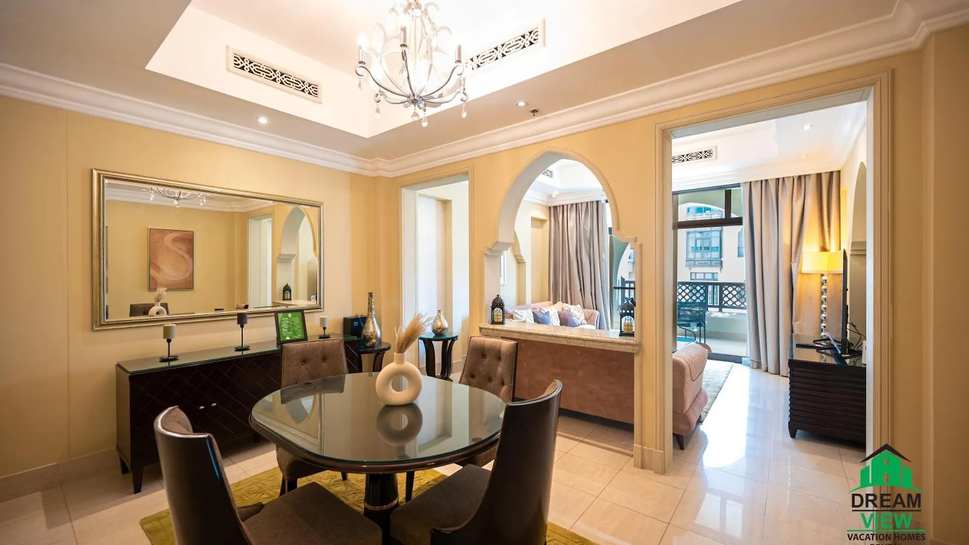 Souk Al Bahar - Burj Khalifa - Dream View Holiday Home Rental Dubai Apartment